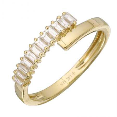 BAGUETTE DIAMOND GOLD RING