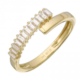 BAGUETTE DIAMOND GOLD RING