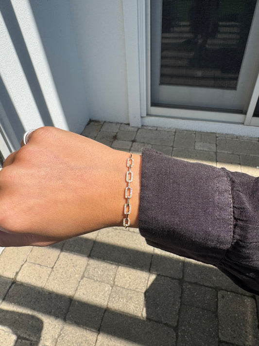 GOLD AND DIAMOND LINK BRACELET