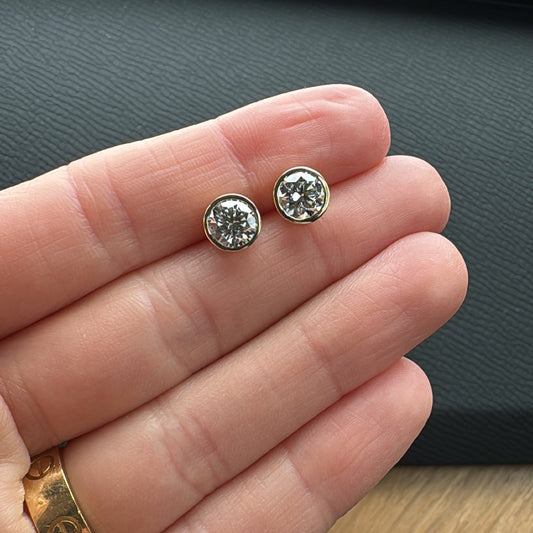 BEZEL SET LAB DIAMOND STUDS