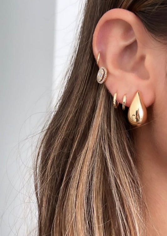SMALL GOLD PEAR DROP EARRINGS