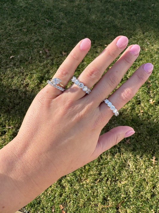 1 CT PEAR LAB PINKY RING